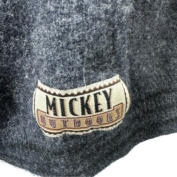 The Disney Store Vintage Black Wool Sweater Medium? Mickey Outdoors Pluto - Picture 4 of 12
